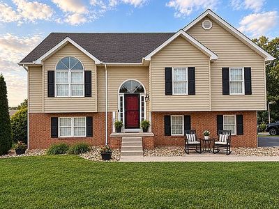 397 Leah Dr