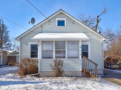 210 SW Des Moines St