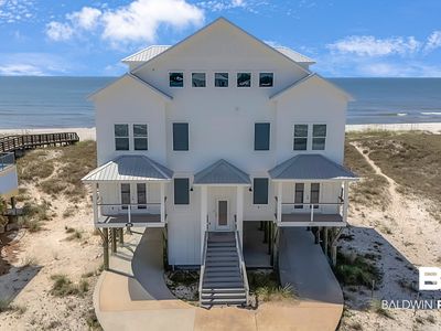 2565 W Beach Blvd