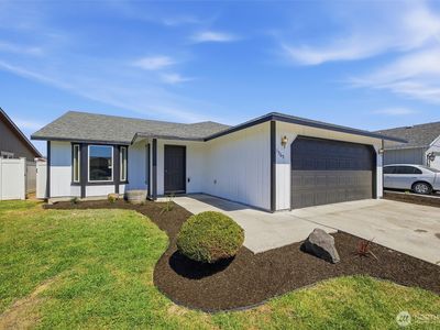 1365 E Gemstone Street E