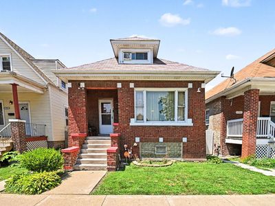 5710 S Washtenaw Ave