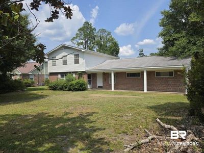 1400 Belleville Ave