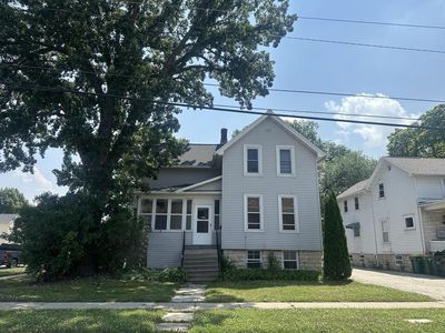124 E Merrill AVENUE