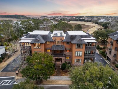 250 Island Park Dr Unit 205