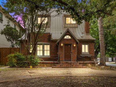4129 Bowser Ave