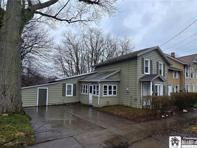 63 Eagle St