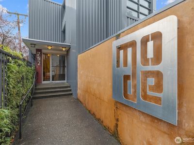 752 Bellevue Avenue E #202