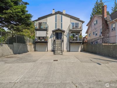 3211 Nassau Street #2