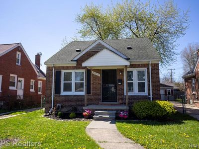 20813 Universal Ave