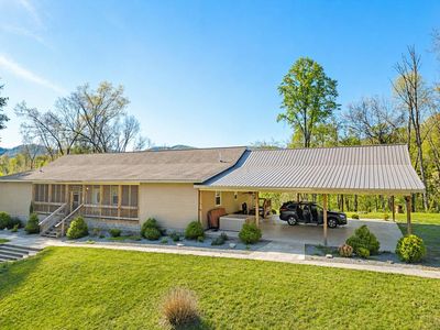 192 Blueberry Hill Dr