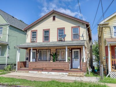 102 N Meade St