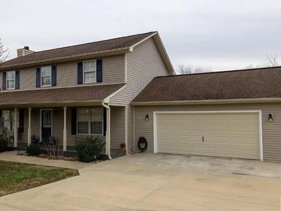 790 Rolling Hills Rd