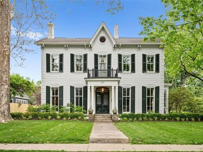 402 Maple Ln