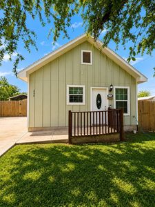 395 Willow Ave