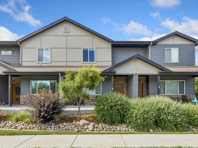 6605 4th St Rd #2