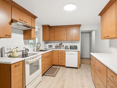 4 Cedar Grove Avenue