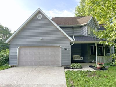 2440 W Del Mar Dr