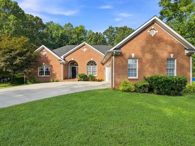 1012 Ivy Creek Dr