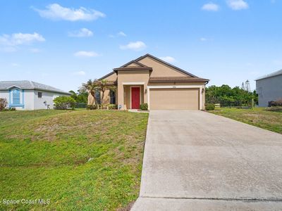 526 Sauders Rd SE