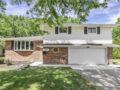 1581 N Circle View Dr