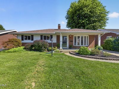 3329 S Eastmoreland Dr