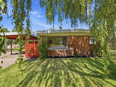 785 Simoron Dr