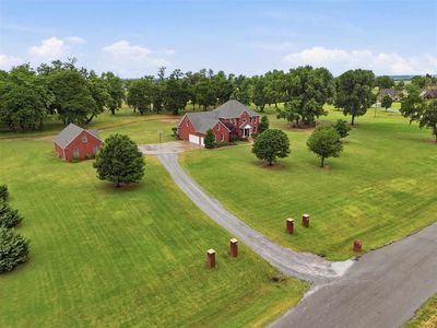 272 S Longwood Rd