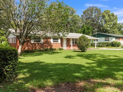 1112 Linwood Dr