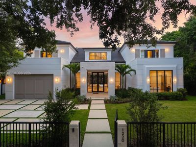 1220 S Alhambra Cir