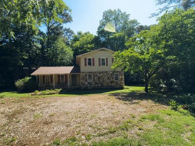 748 Glen Cir