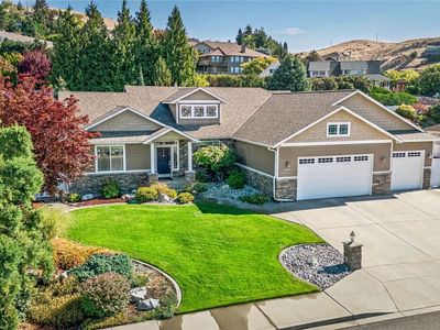 609 NE 19th Street