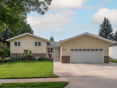 141 E Brandon Dr