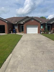 Property at 54 Sutton Place Cir, Albertville, AL