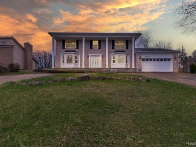 5394 Pond Bluff Dr