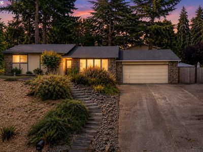 1020 Windemere Dr NW