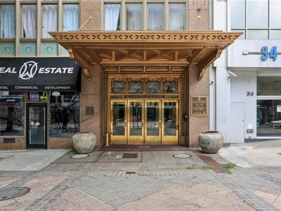 32 Peachtree St NW APT 1101