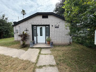 Property at 404 N Cedro St, Weslaco, TX