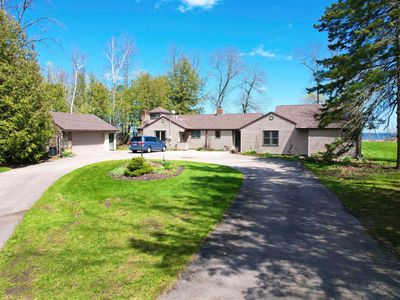 N1372 State Highway M35