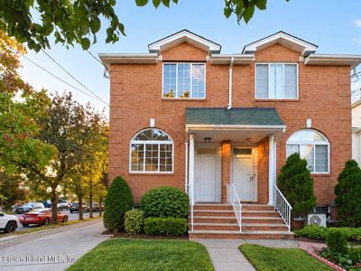 9 Borman Ave