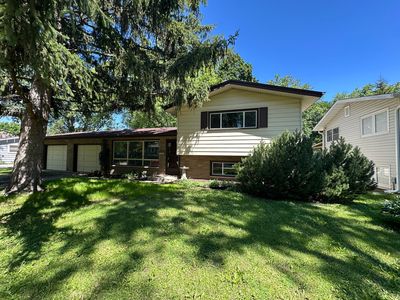 Property at 641 Clover Rd, Wauconda, IL