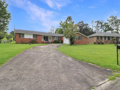 2821 Cliffside Cir