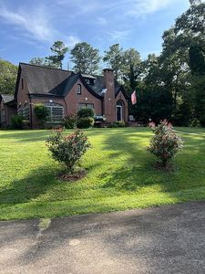 48 Webb Dr