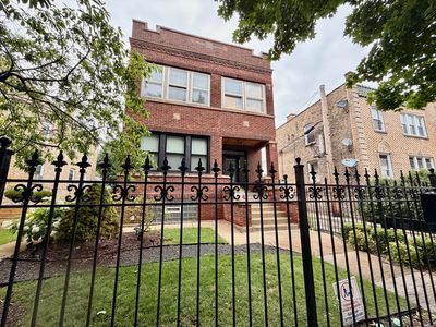 4120 W Barry Ave