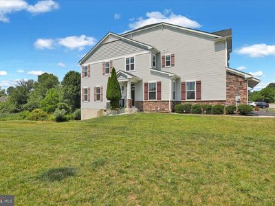 3250 Krista Ln