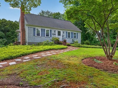 24 Railroad Ave