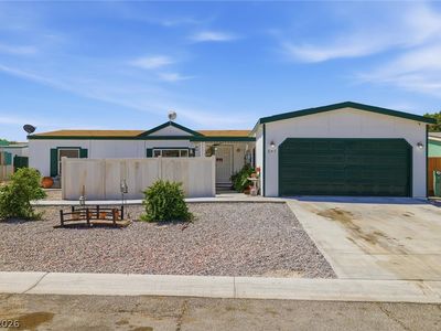 597 Krysta Ln