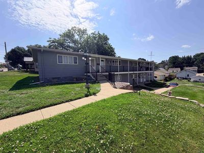 3312 Transit Ave