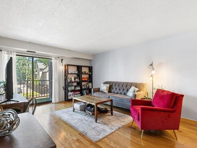 111 Devir St APT 201