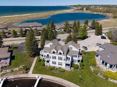 6 Brookharbor N
