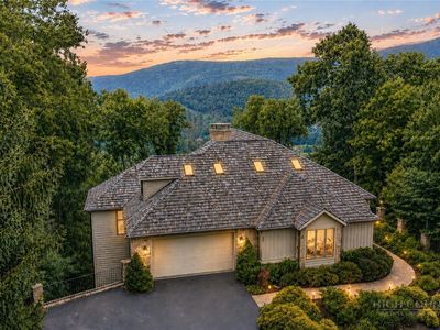 35 Crestview Lane